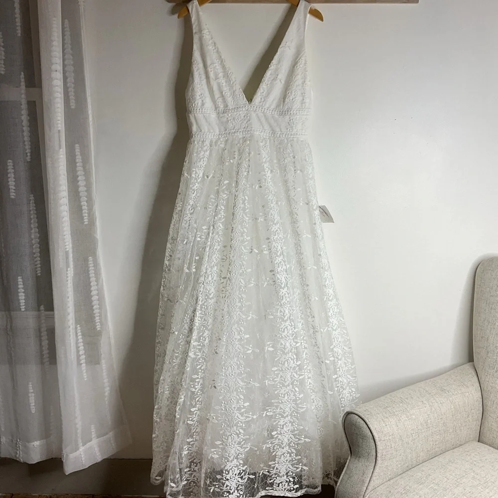 Lulus Sweetest Beloved White Mesh Embroidered Sleeveless Bride Maxi Dress NWT 1X - Picture 7 of 16